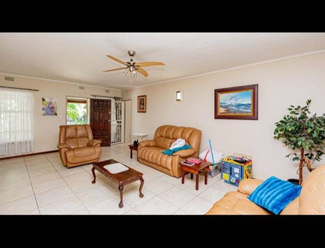 FARM FOR SALE IN MNANDI